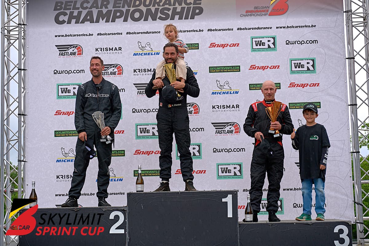 Pilote TrackTime sur la plus haute marche du podium lors du week-end de course à Zolder