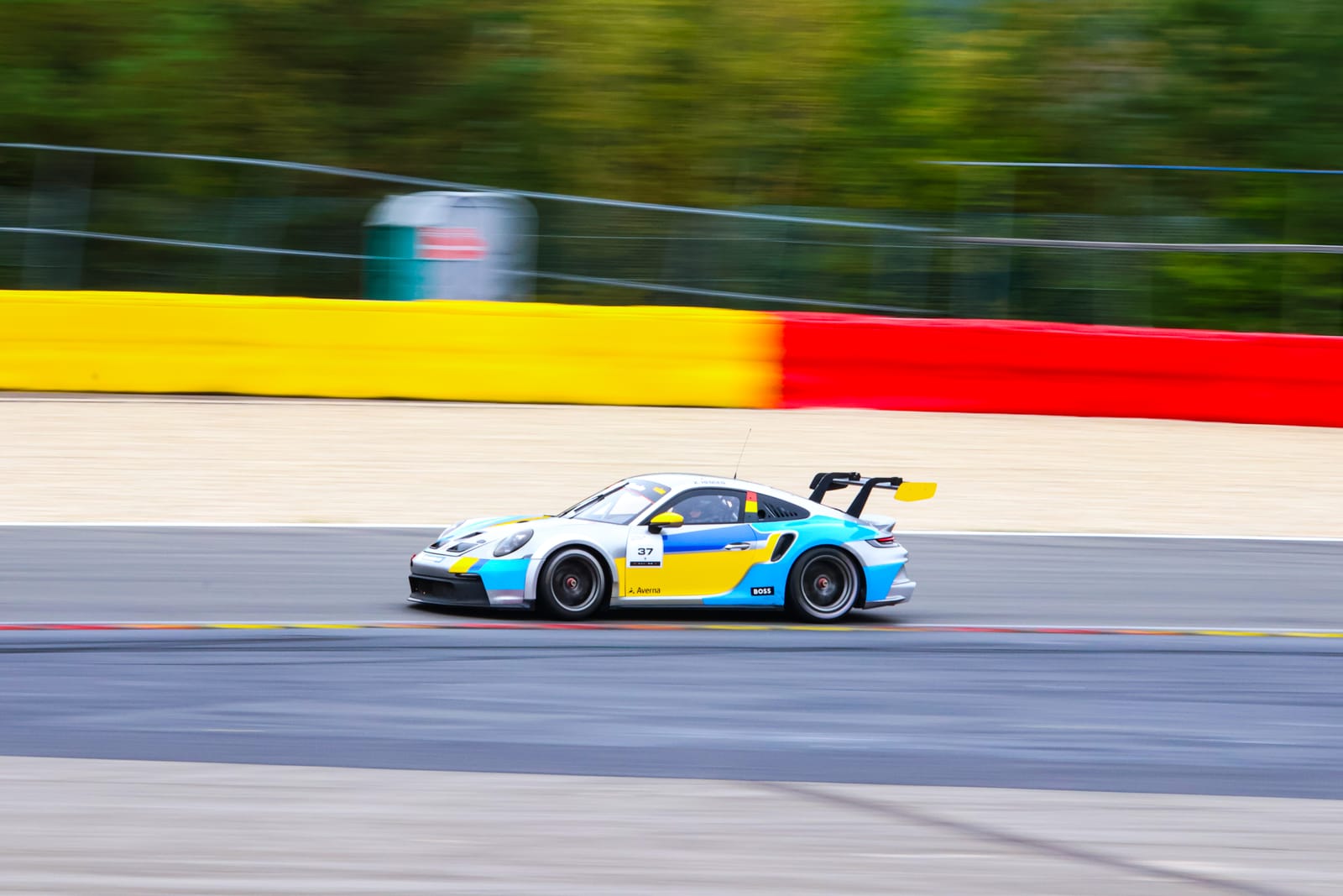 Conduire Soi-Même une Porsche de Course sur Circuit